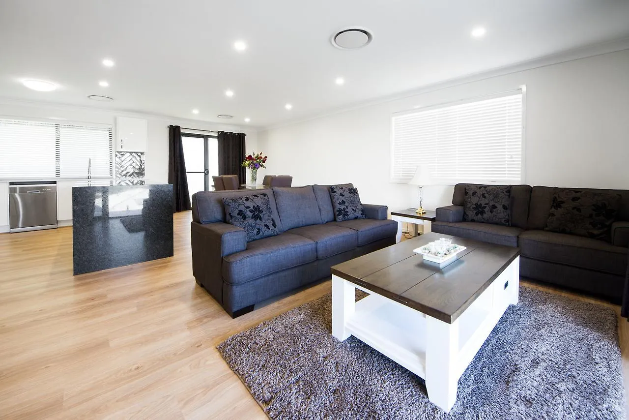 Executive Home Accommodation 34 Bundamba 0*,  Australia