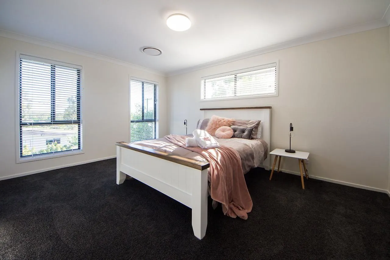Executive Home Accommodation 34 Bundamba