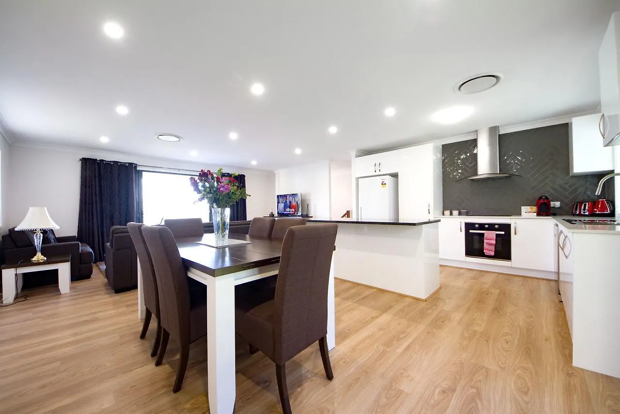 Executive Home Accommodation 34 Bundamba