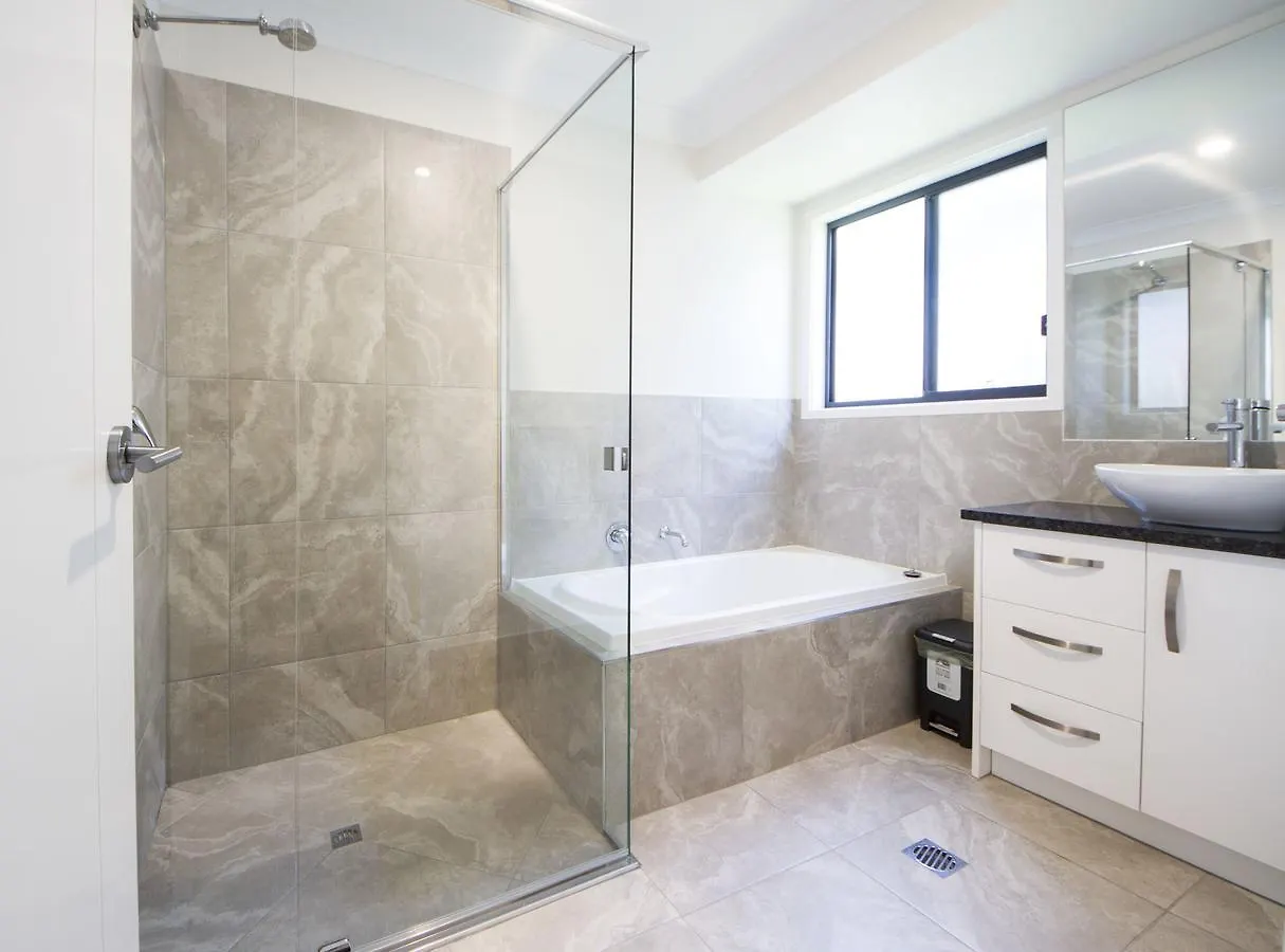 Executive Home Accommodation 34 Bundamba 0*,